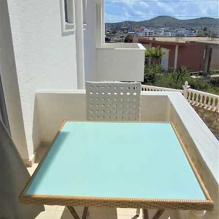 Vila Eri Aparthotel Ksamil