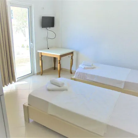 Vila Eri Aparthotel Ksamil