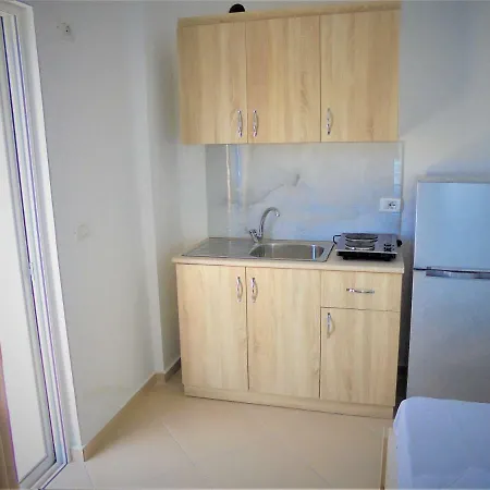 Aparthotel Vila Eri Ksamil